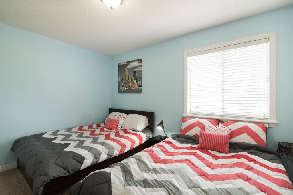 Holiday home Kashy Homes Luxury With Hot Tub Ottawa